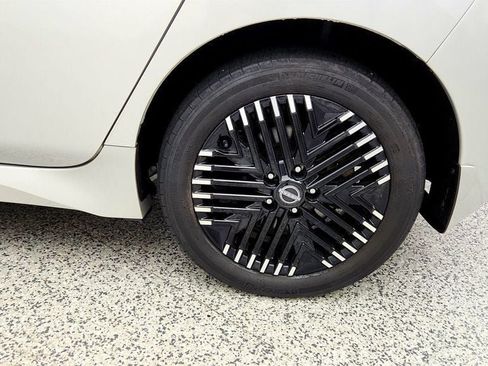 Used 2023 Nissan Leaf SV Plus FWD image 9