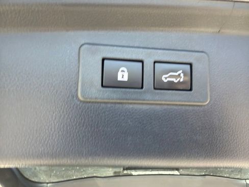 Used 2023 Subaru Outback Limited XT AWD/4WD image 14