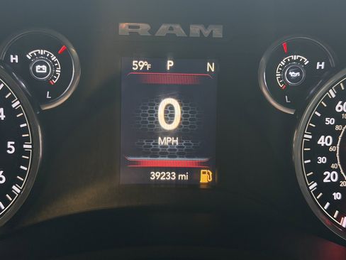 Used 2022 RAM 2500 Tradesman w/ Special Service Vehicle Group image 18