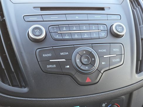 Used 2018 Ford Escape SE image 28