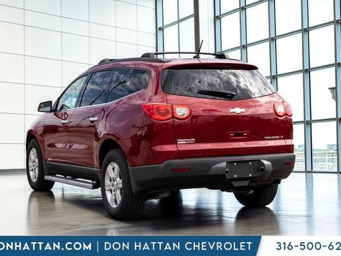 Used 2012 Chevrolet Traverse LT w/ LPO, 'HIT The Road' Package FWD image 20