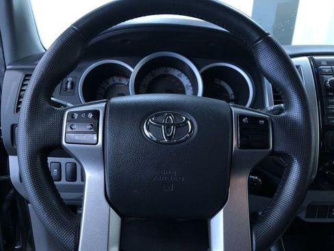 Used 2013 Toyota Tacoma 4x4 Double Cab image 18