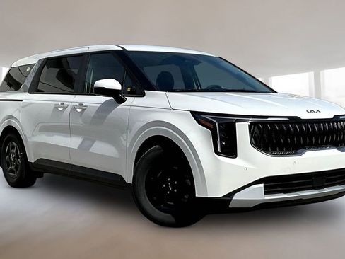 New 2026 Kia Carnival image 2