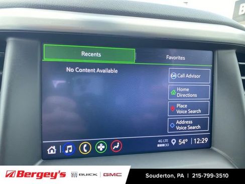 Certified 2023 GMC Acadia SLE w/ Driver Convenience Package image 16