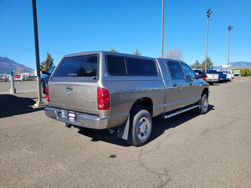 Used 2009 Dodge Ram 2500 Truck SXT image 3