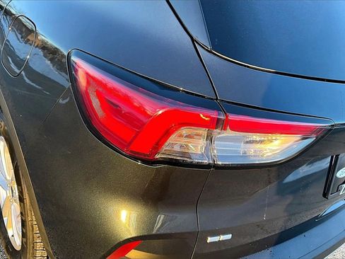 Certified 2022 Ford Escape SE w/ Convenience Package image 28