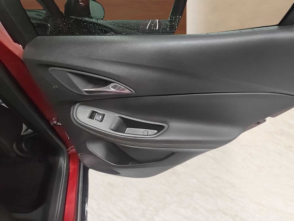 Used 2024 Buick Encore GX Sport Touring FWD image 21