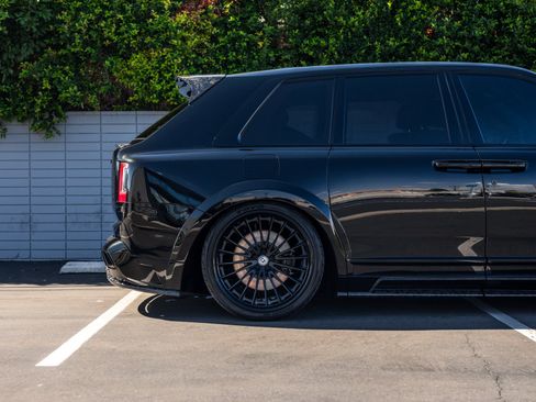 Used 2021 Rolls-Royce Cullinan image 9