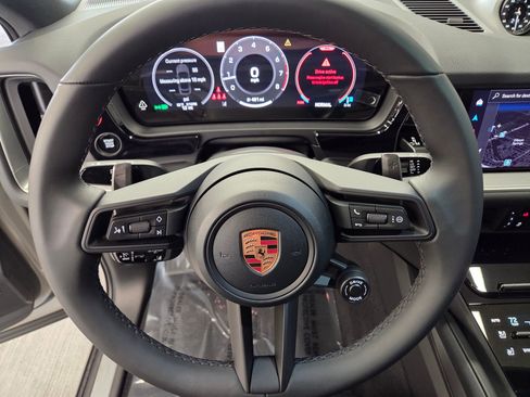 New 2026 Porsche Cayenne Coupe AWD/4WD image 17