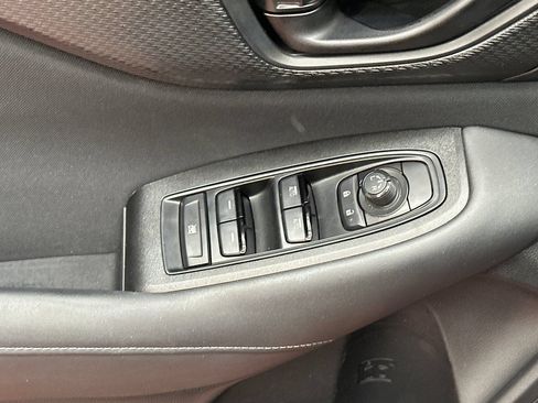 Used 2025 Subaru Outback AWD/4WD image 15