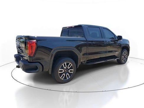 Used 2024 GMC Sierra 1500 AT4 w/ Technology Package AWD/4WD image 3