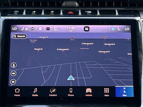 Used 2025 Jeep Grand Cherokee Limited w/ Luxury Tech Group II image 23