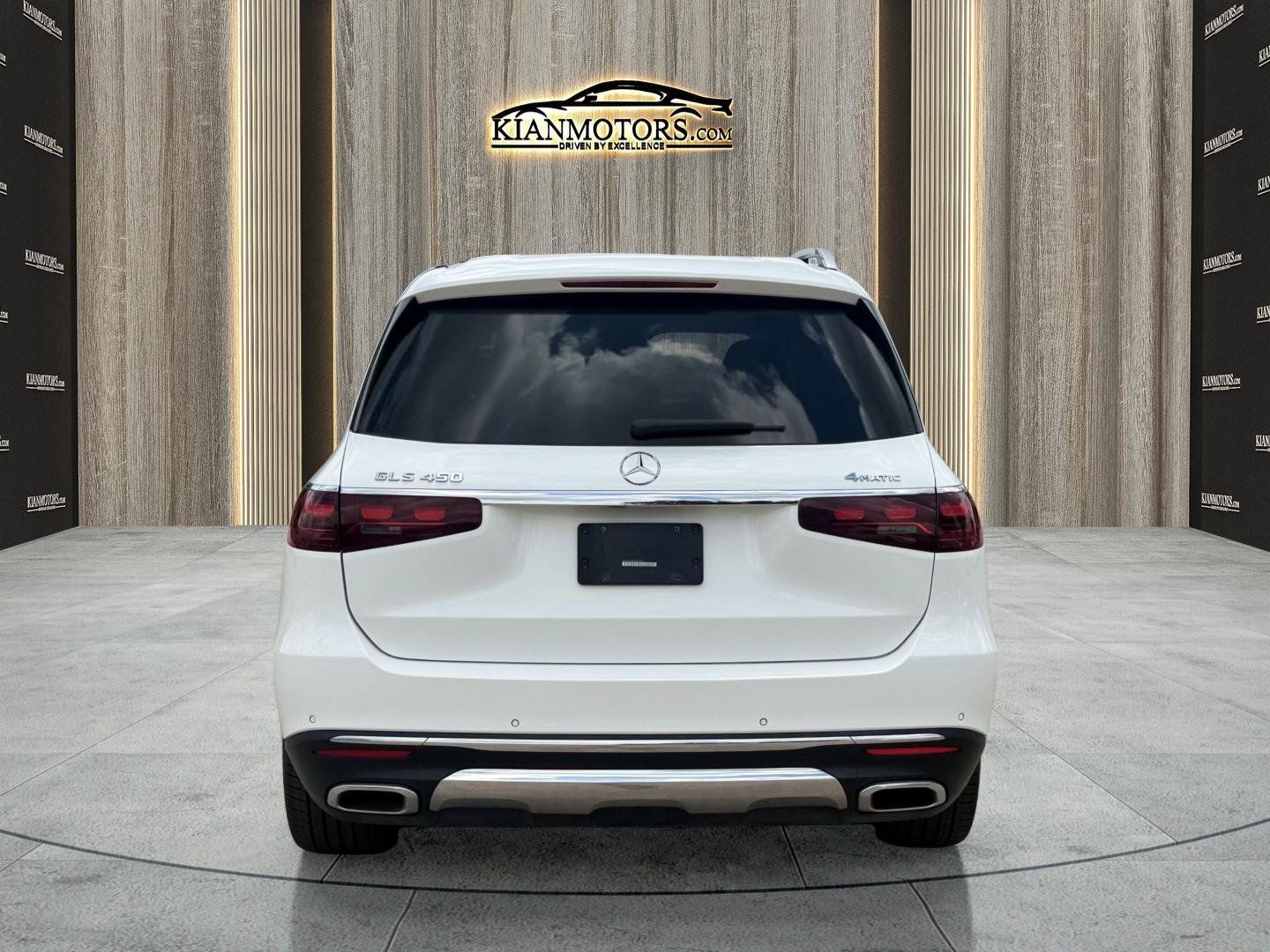 Used 2024 Mercedes-Benz GLS 450 4MATIC image 6