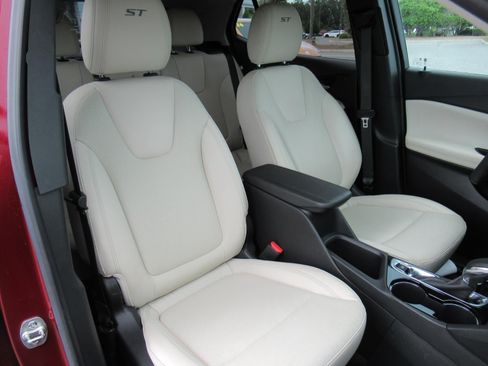 Used 2024 Buick Encore GX Sport Touring w/ Comfort Package FWD image 10
