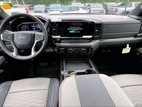 New 2026 Chevrolet Silverado 2500 ZR2 w/ LPO, Dark Essentials Package AWD/4WD image 5