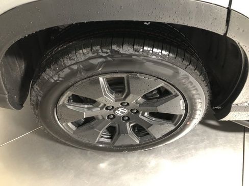 New 2026 Honda Pilot Black Edition image 10