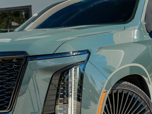 Used 2025 Cadillac Escalade V image 26