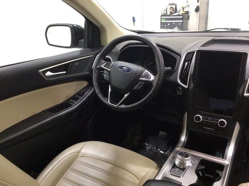 Used 2024 Ford Edge SEL AWD/4WD image 15