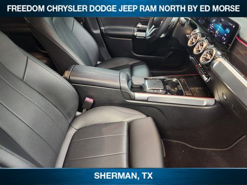 Used 2021 Mercedes-Benz GLB 250 image 9