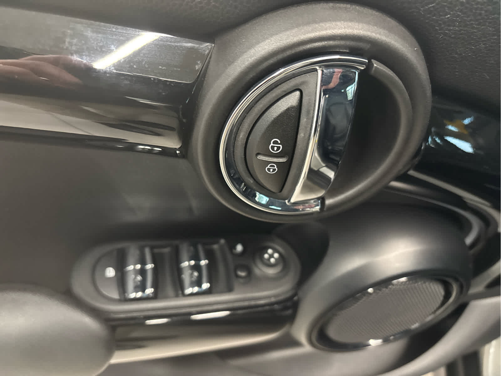 Used 2024 MINI Cooper S FWD image 20