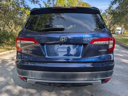 Used 2022 Honda Pilot Touring image 7