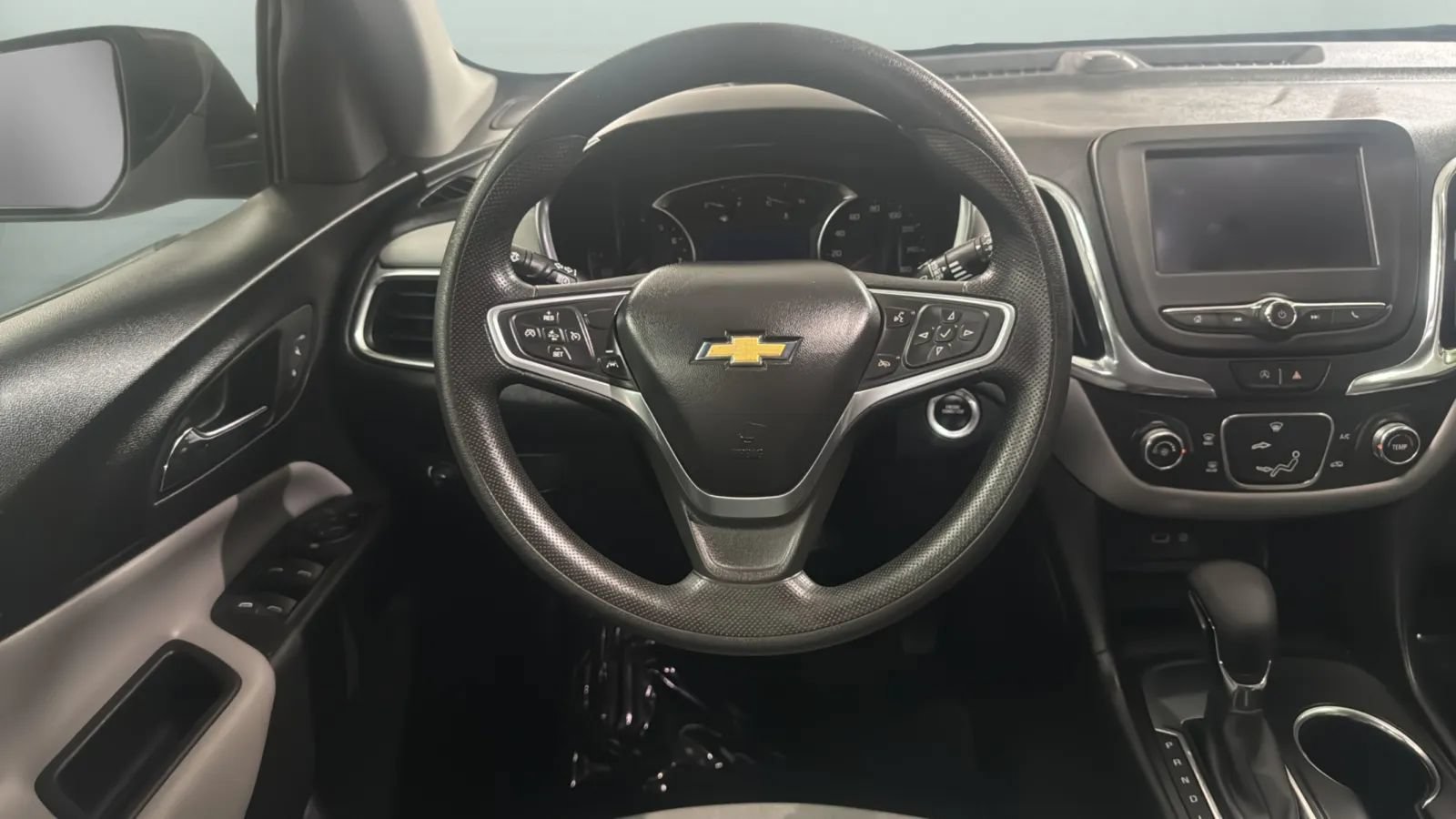 Used 2022 Chevrolet Equinox LS w/ LS Convenience Package FWD image 10
