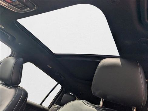 New 2025 Jeep Grand Cherokee L Limited w/ Black Appearance Package image 16