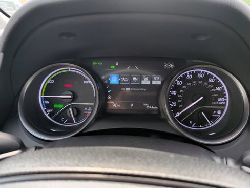 Used 2022 Toyota Camry XSE w/ Cold Weather Package FWD image 21