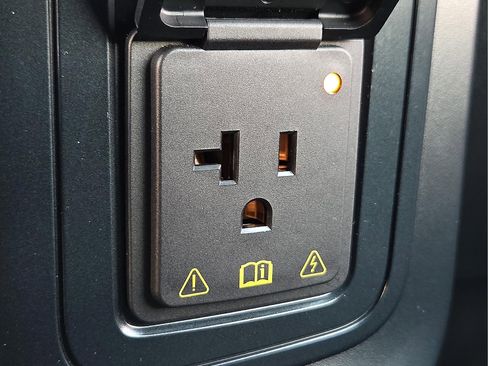 Used 2024 Ford F150 Raptor image 18