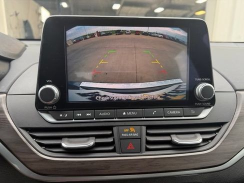 Used 2023 Nissan Altima 2.5 SV FWD image 24