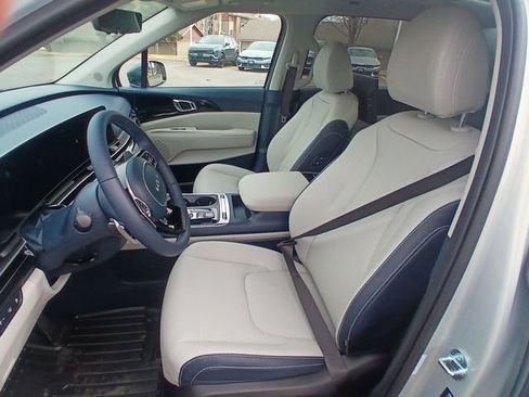 New 2026 Kia Carnival SX Prestige FWD image 11