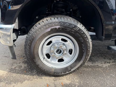 Used 2025 Ford F350 XL w/ FX4 Off-Road Package image 9