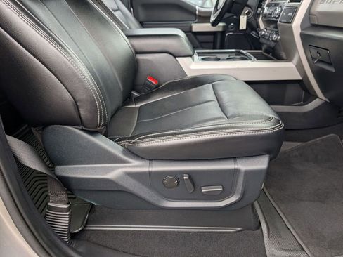 Certified 2021 Ford F250 Lariat w/ Chrome Package image 47