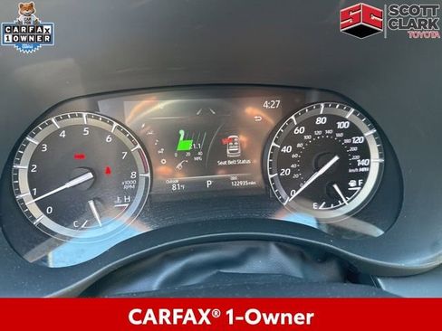 Used 2021 Toyota Highlander XSE FWD image 3