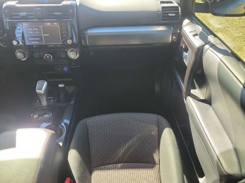 Used 2021 Toyota 4Runner TRD Off-Road image 13