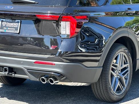 New 2026 Ford Explorer ST w/ Sun And Sound Package AWD/4WD image 8