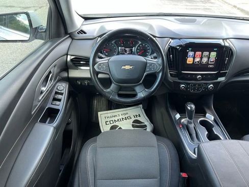 Used 2018 Chevrolet Traverse LT FWD image 32