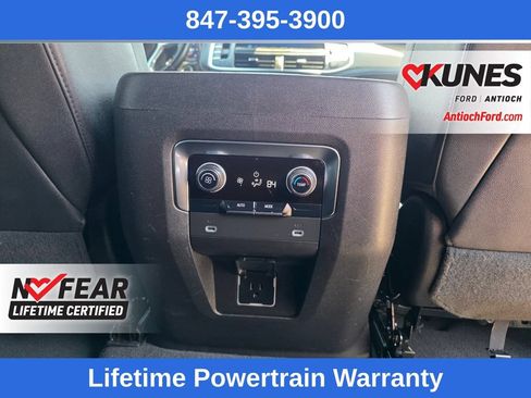 Used 2023 Chevrolet Suburban LT AWD/4WD image 35