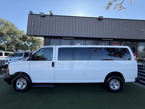 Used 2023 Chevrolet Express 3500 LS RWD image 7