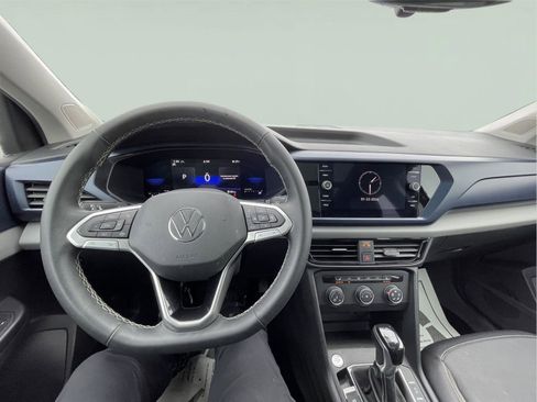 Used 2022 Volkswagen Taos SE w/ Panoramic Sunroof Package image 25