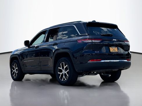 Used 2024 Jeep Grand Cherokee Limited AWD/4WD image 14