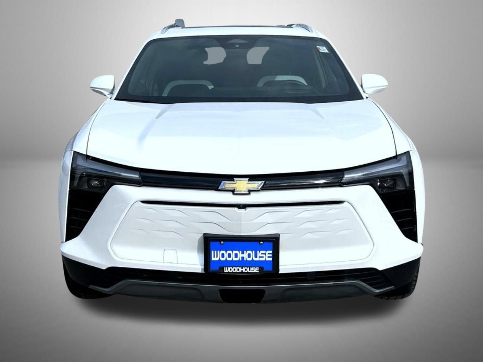 Used 2024 Chevrolet Blazer EV LT AWD/4WD image 3