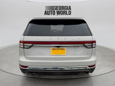 Used 2020 Lincoln Aviator Reserve w/ Equipment Group 202A AWD/4WD image 13