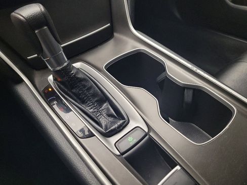 Used 2019 Honda Accord EX image 26