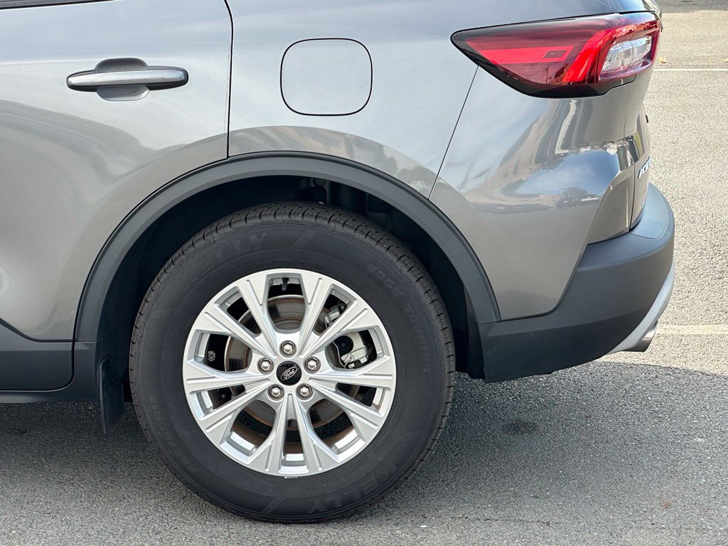 Used 2023 Ford Escape Active FWD image 34