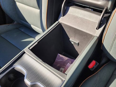 New 2026 GMC Acadia AT4 image 36