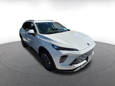 Used 2024 Buick Envision Preferred AWD/4WD image 1