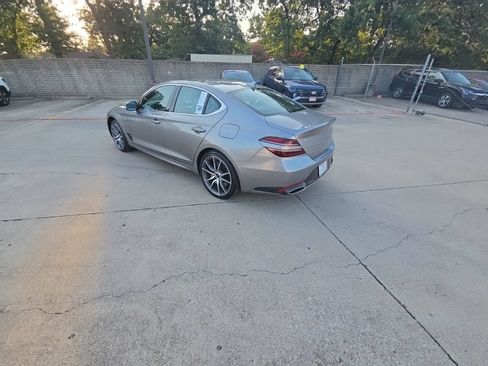 Used 2025 Genesis G70 2.5T RWD image 8
