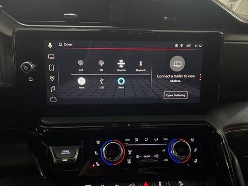 Used 2025 GMC Sierra 2500 AT4 image 21