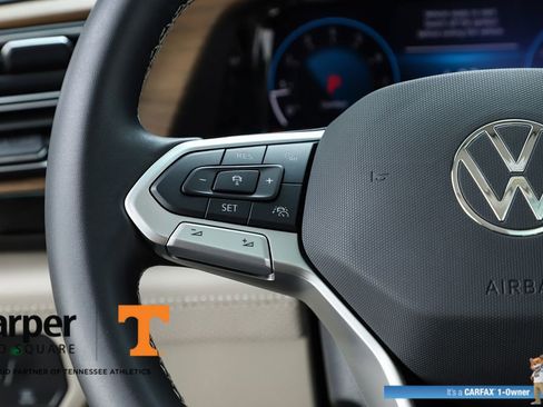 Used 2025 Volkswagen Atlas SE w/ Panoramic Sunroof Package image 21